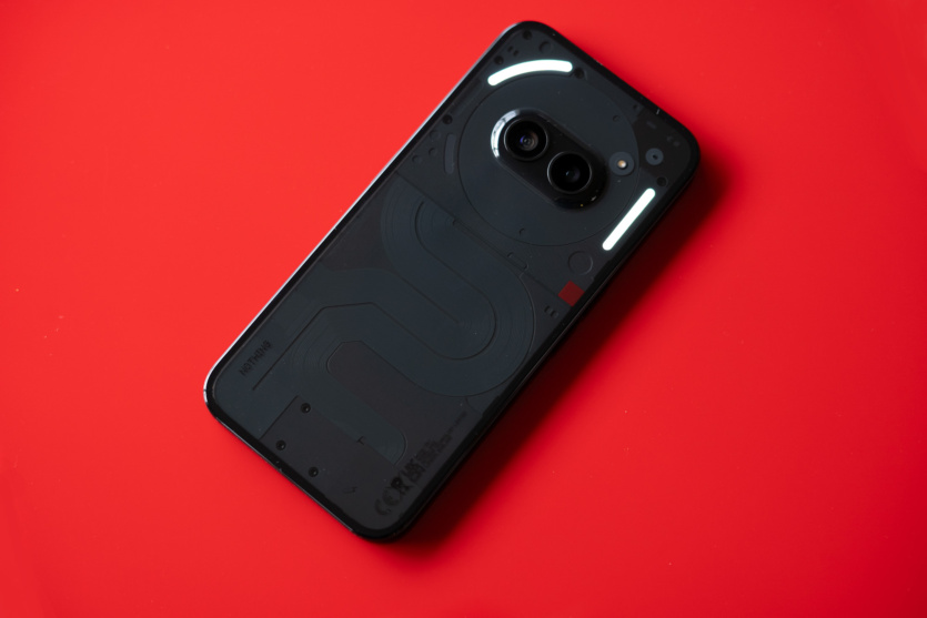 Nothing анонсувала Phone 2A — «дизайнерський» смартфон, ціною від €329